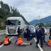 Klimaaktivisten blockieren Brenner