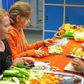 Schüler genießen die letzten Tage vor den Ferien am Ignaz-Günther-Gymnasium
