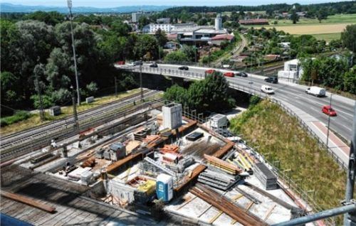 Der Ausblick vom achten Stock des Businesstowers auf den Brückenberg. Foto Peter Schlecker