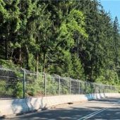 Schutzbauwerke gegen Steinschlag werden am Sudelfeldpass neu gebaut