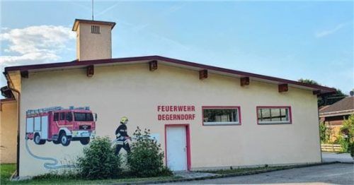 Treffpunkt für die neue Ausbildungsgruppe ist am Feuerwehrhaus in der Kirchenstraße. Foto Stuffer-Chunphetch
