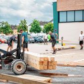 Ein Gasthaus mitten auf dem Herbstfest