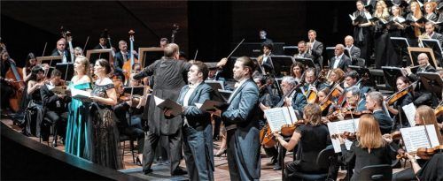 Die spirituelle Komponente des Konzerts: das „Te Deum“ von Anton Bruckner. Foto Tiroler Festspiele Erl