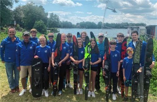Elf Titel und elf Medaillen: das erfolgreiche Team des WSC Kiefersfelden Rosenheim.Foto re