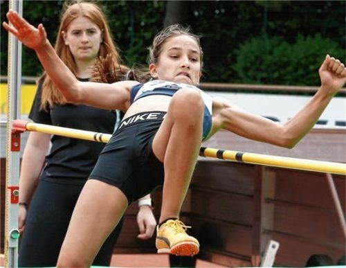Evi Kummer vom TSV Bad Endorf wurde Vierte im Block Sprint/Sprung der Jugend W12.Foto Ludwig Stuffer