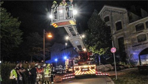 Großeinsatz um 3 Uhr morgens in Bad Aibling. Foto Reisner