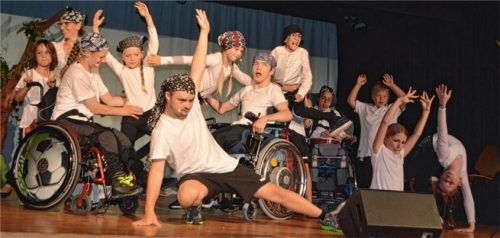 Jeder Akteur des Musicals aus den Reihen der Privaten Schulen Oberaudorf-Inntal und der FOS/BOS Rosenheim stellte sein Talent zur Schau.Foto Kolb/Private Schulen Oberaudorf-Inntal