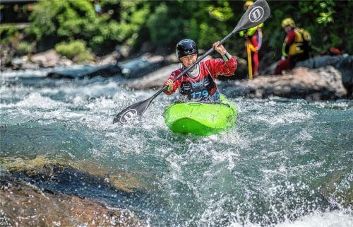 Klarer Erfolg in St. Leonhard: Mia Arnu trotzte bei einem der schwersten Wildwasserrennen der Welt allen Unannehmlichkeiten. Foto re
