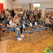 Hilfreiche Angebote und „Willkommen!-Tasche“ für junge Familien