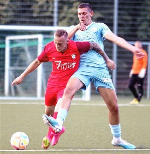 Probespieler Karlo Jolic (rechts) könnte die nächste Neuverpflichtung bei 1860 Rosenheim sein.Foto Wolfgang Fehrmann