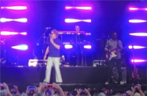 „Simply Red“ mit Sänger Mick Hucknall überzeugten mit Hits wie „Money´s too tight to mention“ beim Sommerfestival in Rosenheim.Foto friedrich