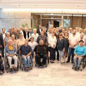 Mit der Lupe auf inklusive Spielplätze in der Region geblickt