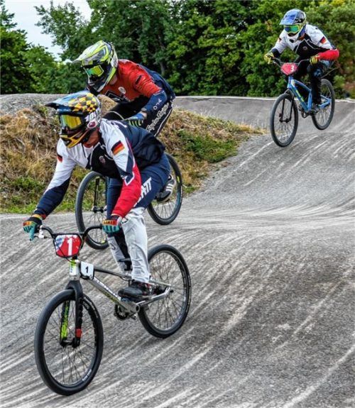 Uneinholbar fuhren die Cruiser Men 45-49 zu Gold, Silber und Bronze: Patrick Rohrmüller landete vor Daniel Beilhack und Michael Brechtelsbauer (von links). Foto Georg Gruber
