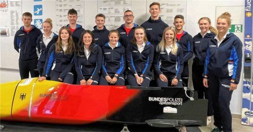 14 junge Athleten haben kürzlich ihre duale Karriere an der Bundespolizeisportschule in Bad Endorf angetreten.Foto Bundespolizei