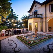 Internet-Stars zerlegen Villa in Italien