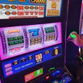 Hohe Haftstrafen: Manipulation an Spielautomaten