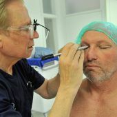 Männer im Schönheits-Fieber