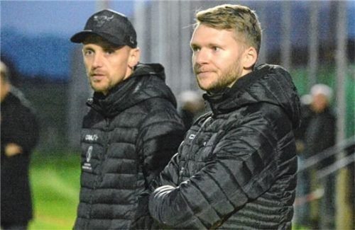Abschied? Hubert Aumiller und Bernd Schiedermeier sollen als Ostermünchen-Trainer zurückgetreten sein.Foto ruprecht