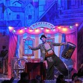 „Lache“, singt der Clown und weint
