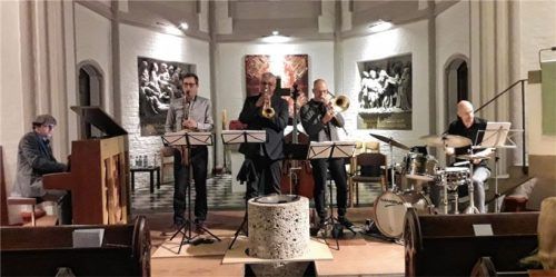 Das Bayerische Landesjazz-Ensemble beendete das Jazzfestival in Rosenheim.Foto prechtl
