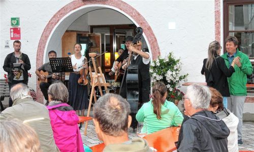 Die Jazz-Gruppe „Jezzda“ begeisterte das Publikum mit ihrem musikalischen Können.Foto Strim