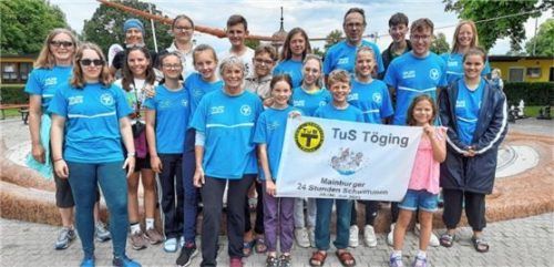 Die Schwimmer des TuS Töging sind in Mainburg 296 Kilometer geschwommen.Foto re