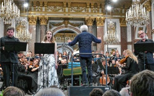 Die Solisten (von links) Maximilian Schmitt, Nikola Hillebrand und Florian Boesch besangen die Erschaffung von Flora und Fauna und des Menschen.Foto janka