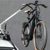 E-Bikelifter hilft beim Aufladen