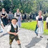 Über 1000 Trachtlerauf der Schwarzlack