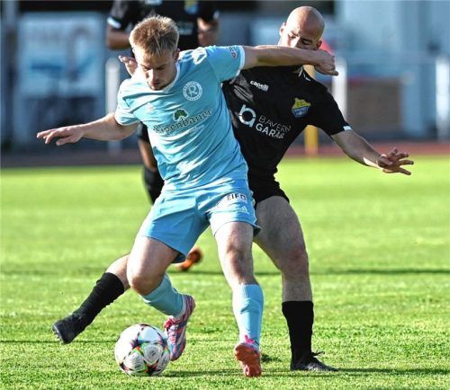 Mittelfeldspieler Lucas Gratt erzielte im Pokalspiel gegen Pipinsried kurz vor Schluss den 1:1-Ausgleich. Foto Hans-Jürgen Ziegler