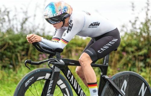 Im Deutschland-Trikot bei der WM erfolgreich: Antonia Niedermaier holte U23-Gold im Einzelzeitfahren.Foto re