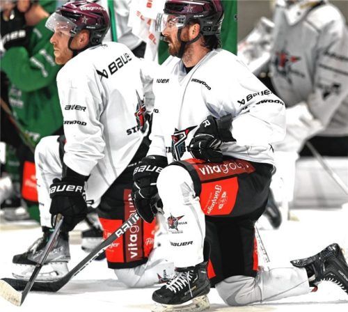 Tyler McNeely (links) und C.J. Stretch treffen gegen Bietigheim auf ihren gemeinsamen Ex-Verein. Foto Hans-Jürgen Ziegler