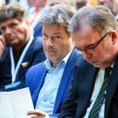 Industrie besorgt: „Wir werden durchgereicht“