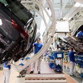 VW fährt nach IT-Panne Werke wieder hoch