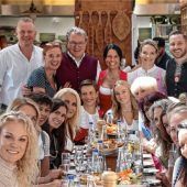 Die Wiesn 2040: Wenn Wettergöttin Petra für Ottilie Normalverbraucherin Patin steht