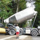 Jetzt ist die Schlaglochpiste von Schlarbhofen wirklich Geschichte