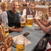 Ein Prosit der Gemütlichkeit – Traditionelles Wiesntreffen des Stadtrates fast ganz ohne Politik