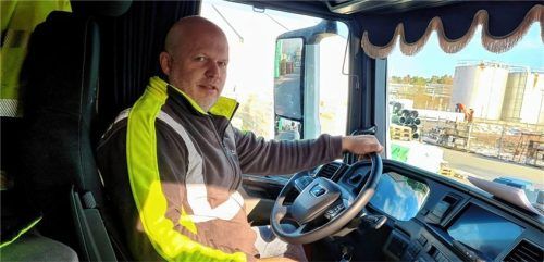 Auch beim Thema Blockabfertigung bereits aktiv: Trucker Andreas Koller sucht den Kontakt zur Politik. Foto re