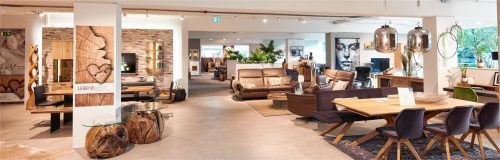 Auf fünf Etagen Ausstellungsfläche kann man sich bei Möbel Rieder in Bad Endorf inspirieren lassen. Ein kompetentes Team hilft dabei, persönliche Wohnträume zu realisieren. Fotos schrubar