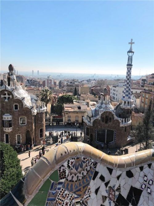 Ein Blick vom Park Guell aus auf die Stadt.