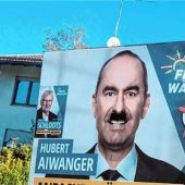 Hubert Aiwanger Hitlerbart verpasst