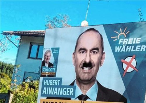 Ein Wahlplakat vom stellvertretenden Ministerpräsidenten Hubert Aiwanger wird in Bad Endorf immer wieder verunstaltet. Foto Blum/Freie Wähler