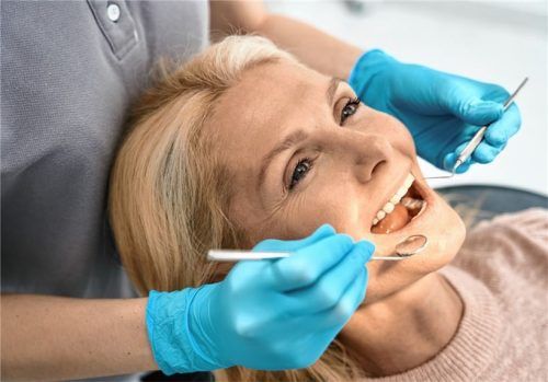 Gute Mundhygiene ist für die Gesundheit unabdingbar. Der Tag der Zahngesundheit soll die Öffentlichkeit dafür sensibilisieren. Foto Adobe stock/svitlana