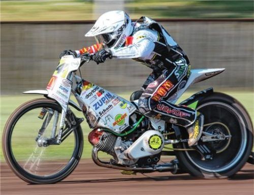 In Aktion: Smolinski kämpft in Mühldorf noch um den WM-Titel. Foto Niklas Breu.