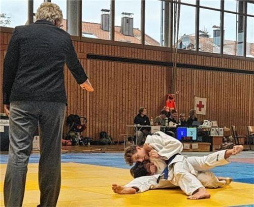 Maximilian Osterloher dominierte seine Begegnungen und wurde oberbayerischer Meister.Foto re