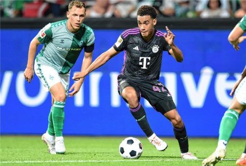 Möglicherweise am Freitag im Heimspiel gegen Bayer Leverkusen wieder am Ball: Jamal Musiala. Foto dpa