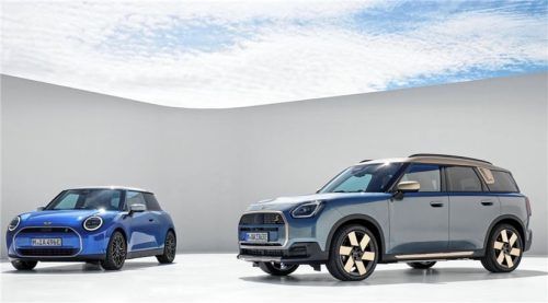 Neu in der Familie: Mini Cooper und Countryman, beide voll elektrisch. Foto Autoren-Union Mobilität/BMW
