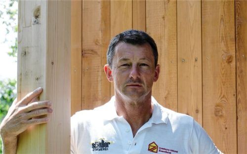 Rudolf Schiller ist Inhaber einer Zimmerei in Soyen und Kreishandwerksmeister.