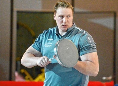 Verlässt den Weitensport und wechselt zu den Strongman: Weltmeister Markus Schätzl.Foto Albert Kamhuber