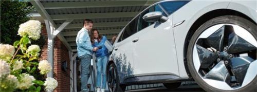 Wenn es um Mobilität geht, bleibt das eigene Auto nach wie vor das Verkehrsmittel der Wahl. Foto aum/Eon/Malte Braun